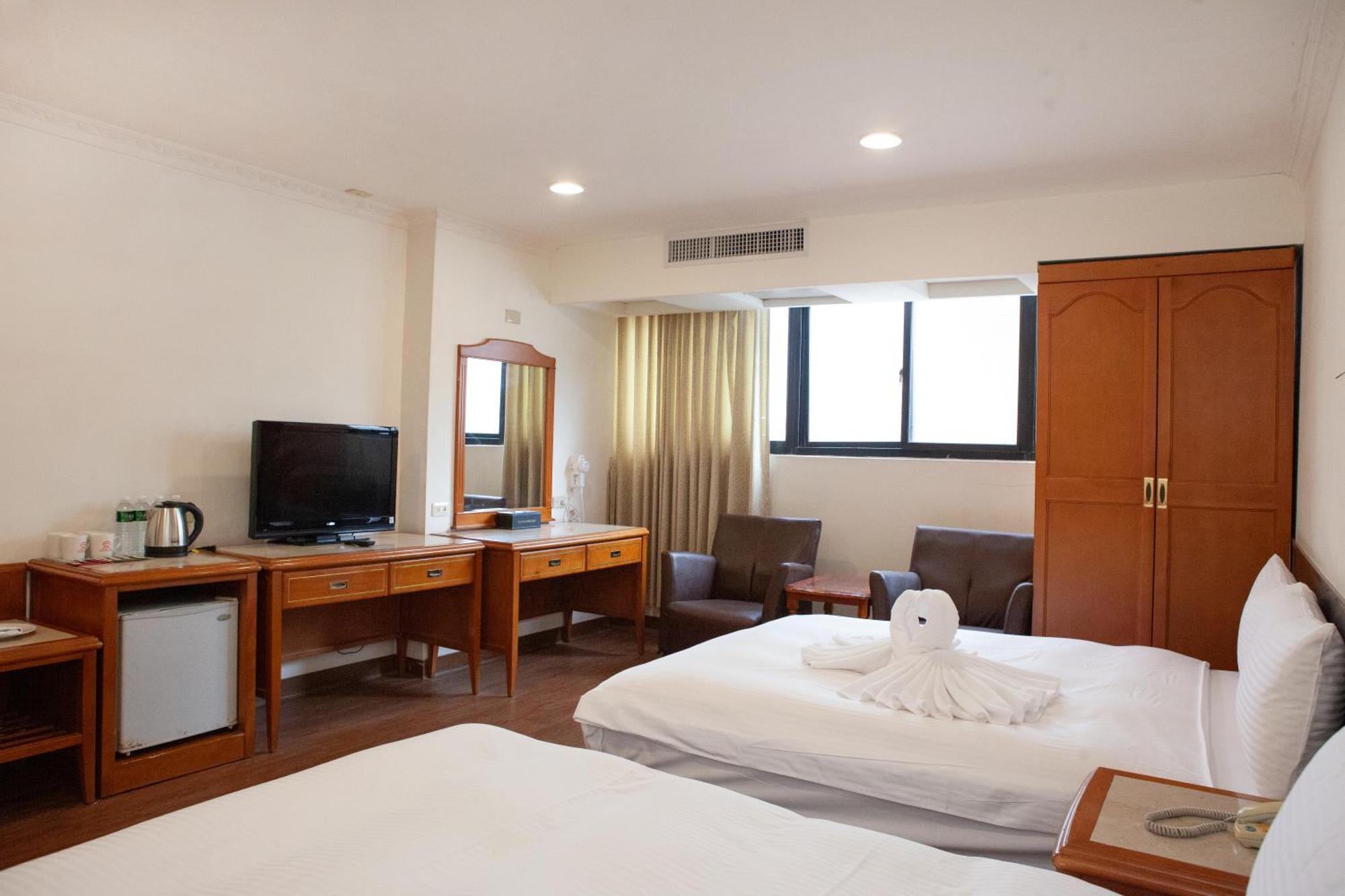 Yuai Fu Hao Hotel Taichung Exterior photo