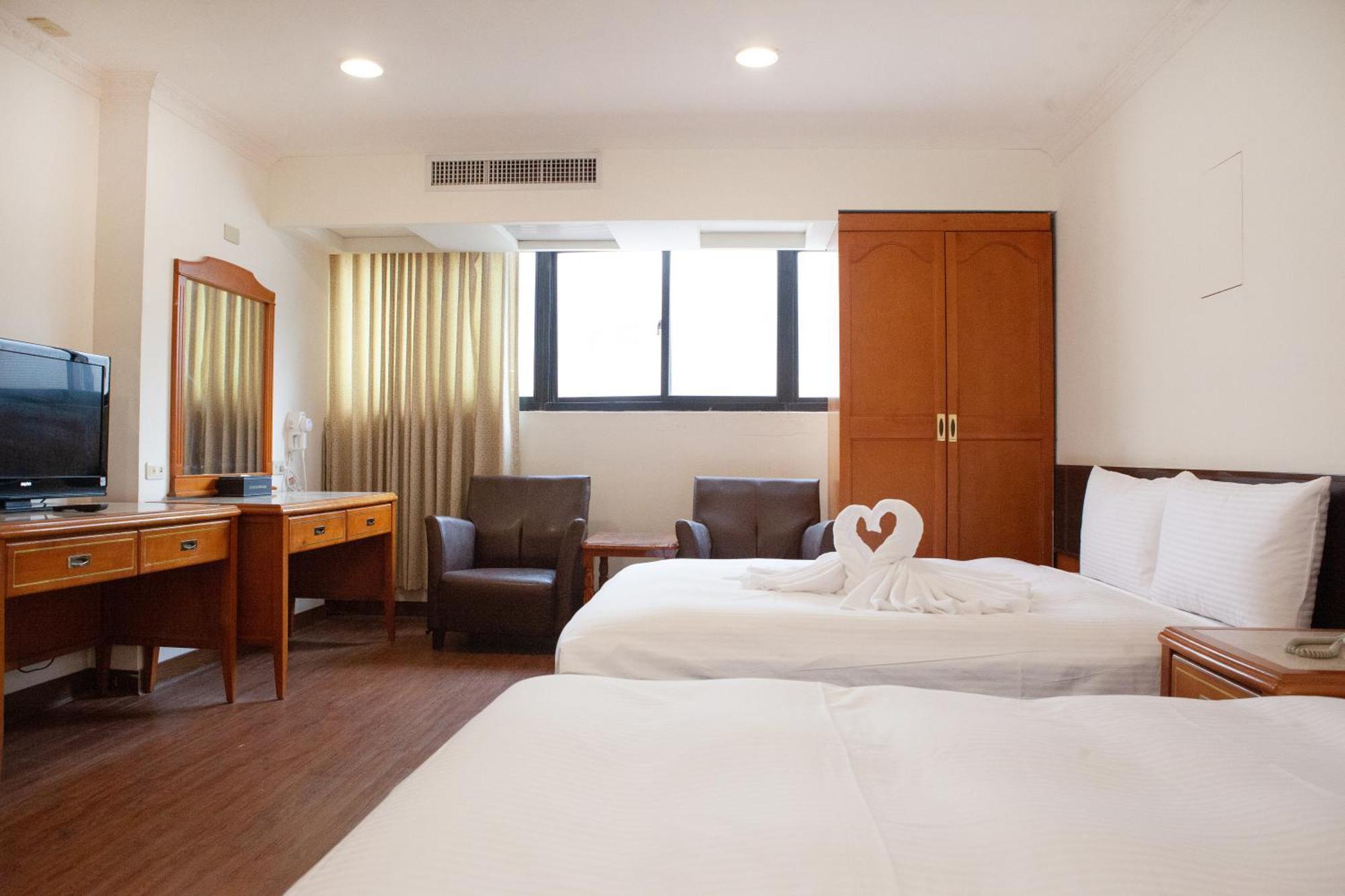 Yuai Fu Hao Hotel Taichung Exterior photo