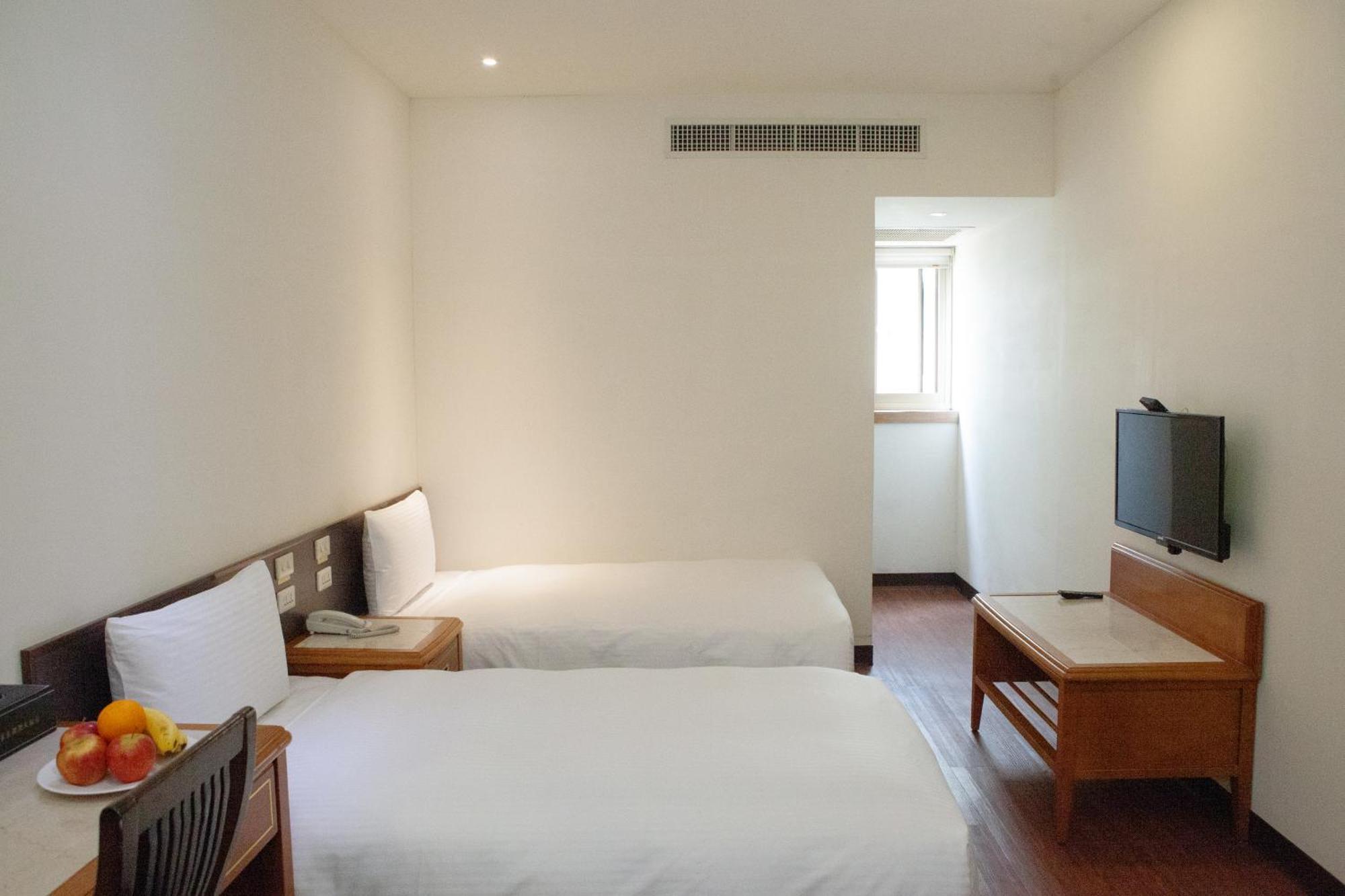 Yuai Fu Hao Hotel Taichung Exterior photo